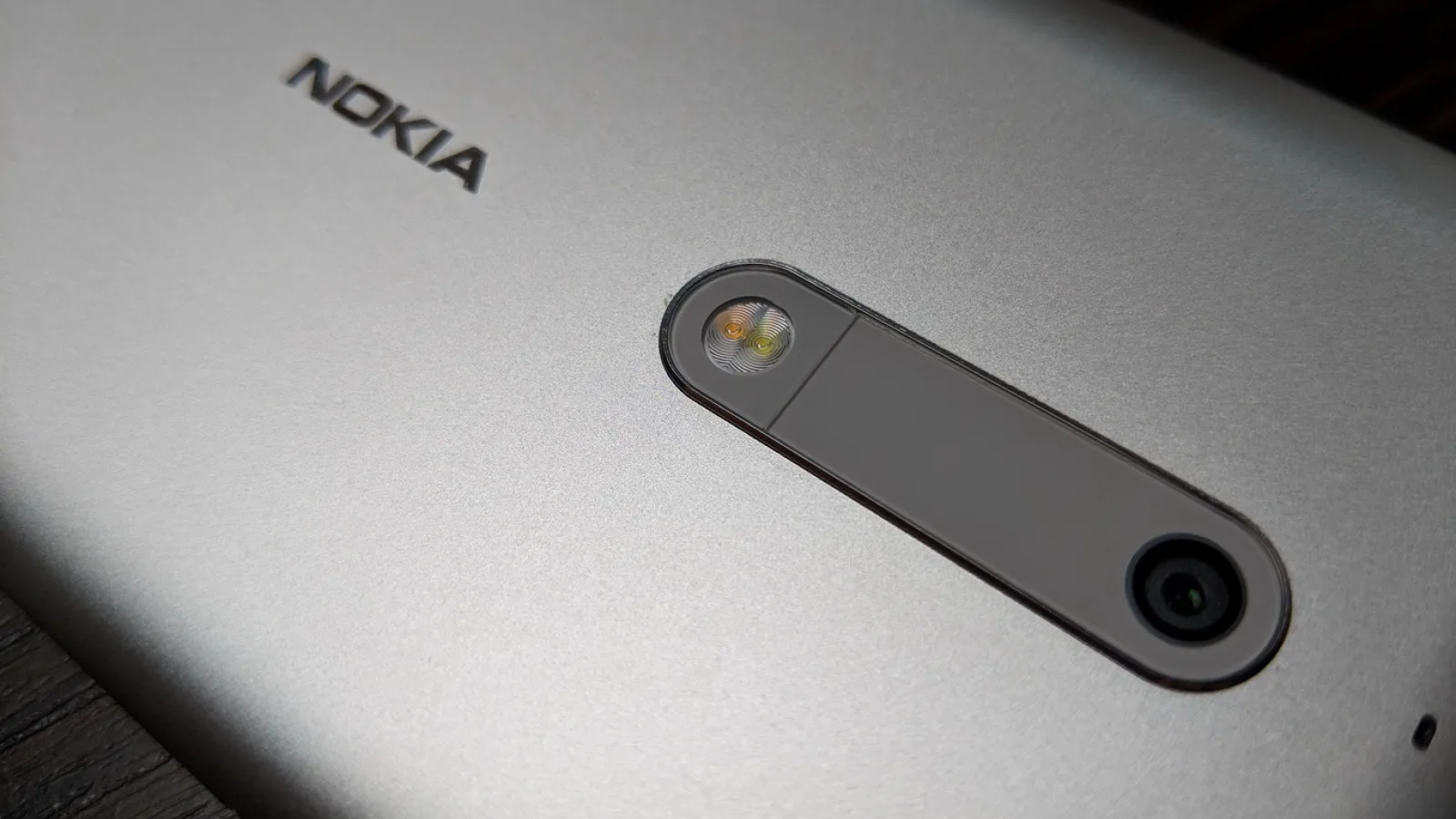 Nokia 5: Camera se descurcă la culori şi claritate, la selfie nu prea