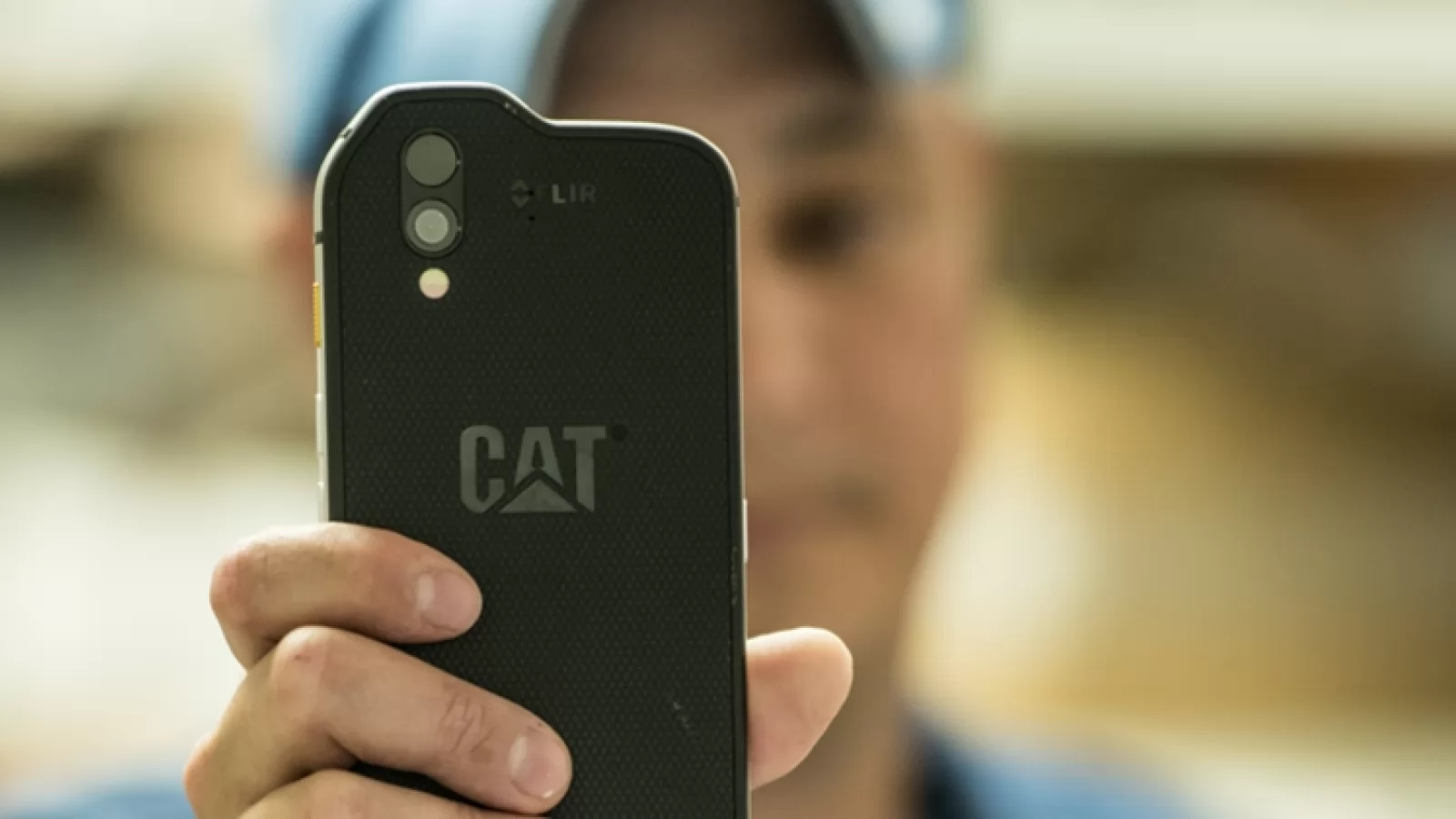 CAT S61, smartphone-ul ce aduce cameră termică FLIR este disponibil la vânzare în România