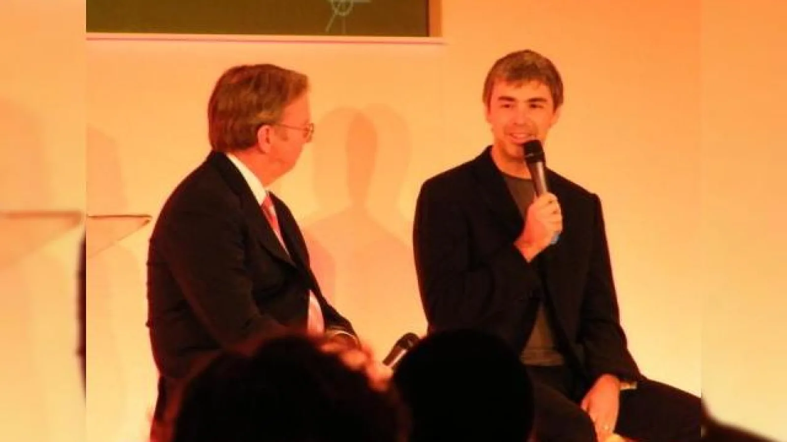 Co-fondatorul Google, Larry Page afirma ca bateria unui telefon Android ar trebui sa reziste o zi!