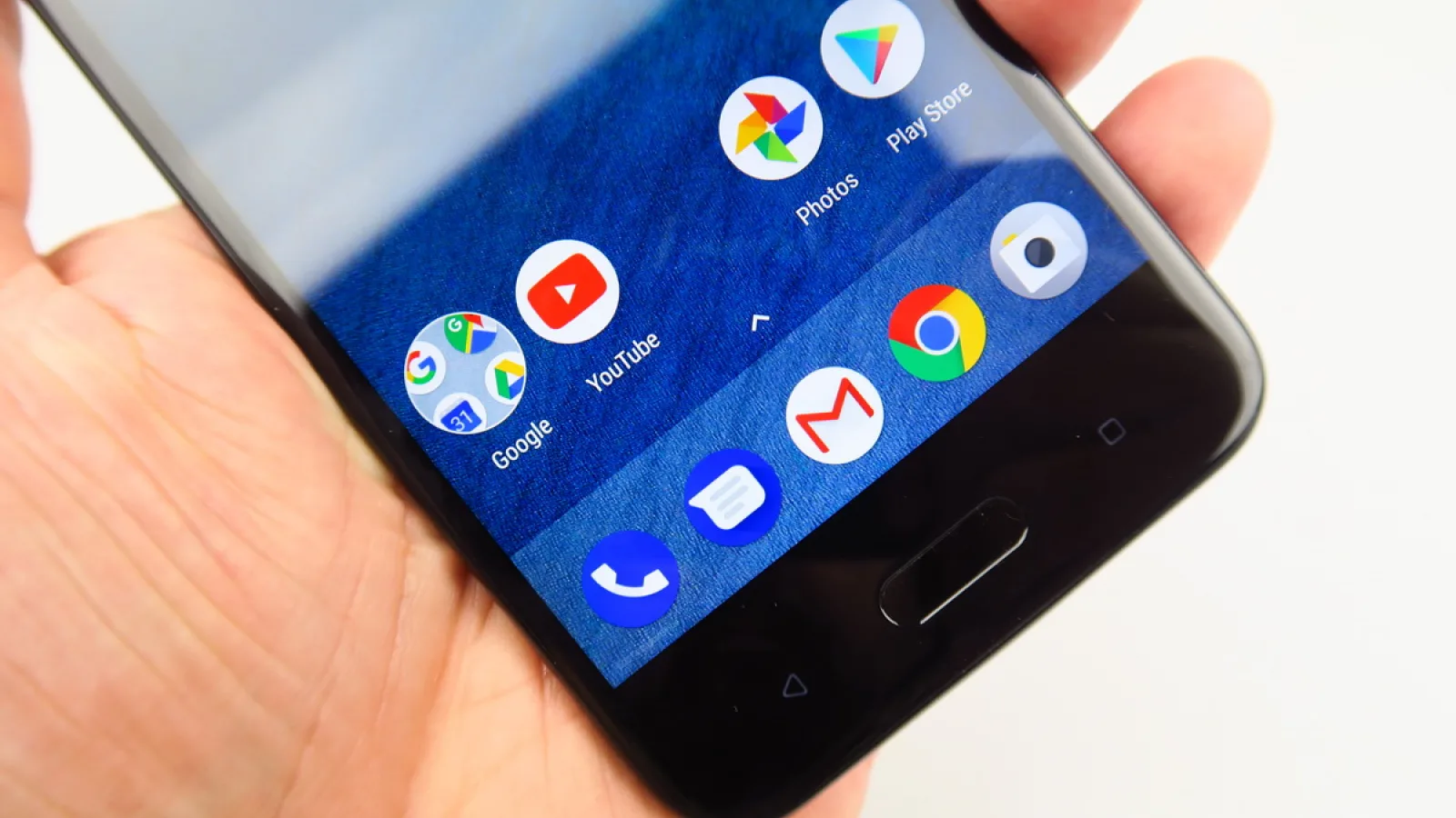 HTC U11 Life: OS, UI, aplicaţii cât se poate de stock
