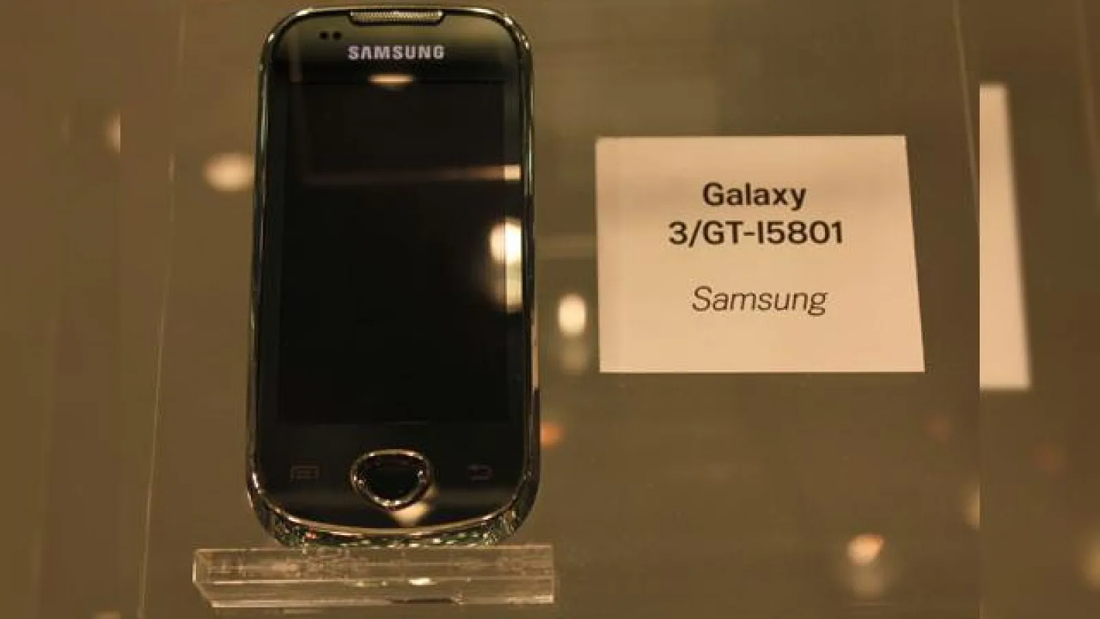 3 noi telefoane Samsung Android, prezentate la Google I/O 2010