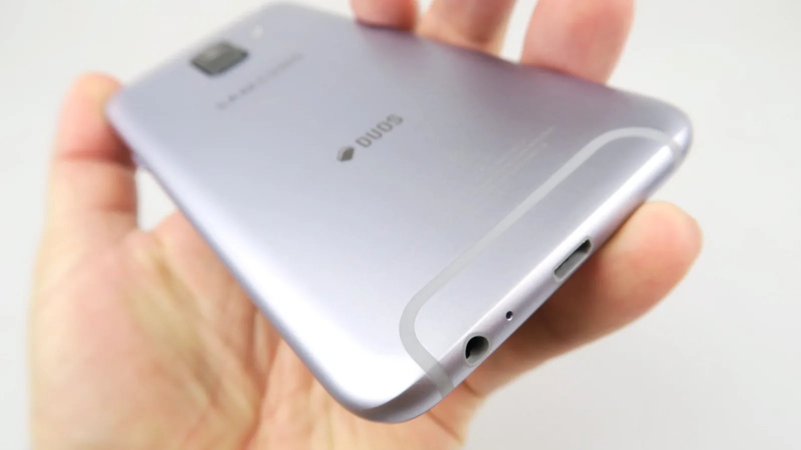 Samsung Galaxy A6 (2018): Baterie mai mult decât respectabilă, bate Galaxy S7 Edge