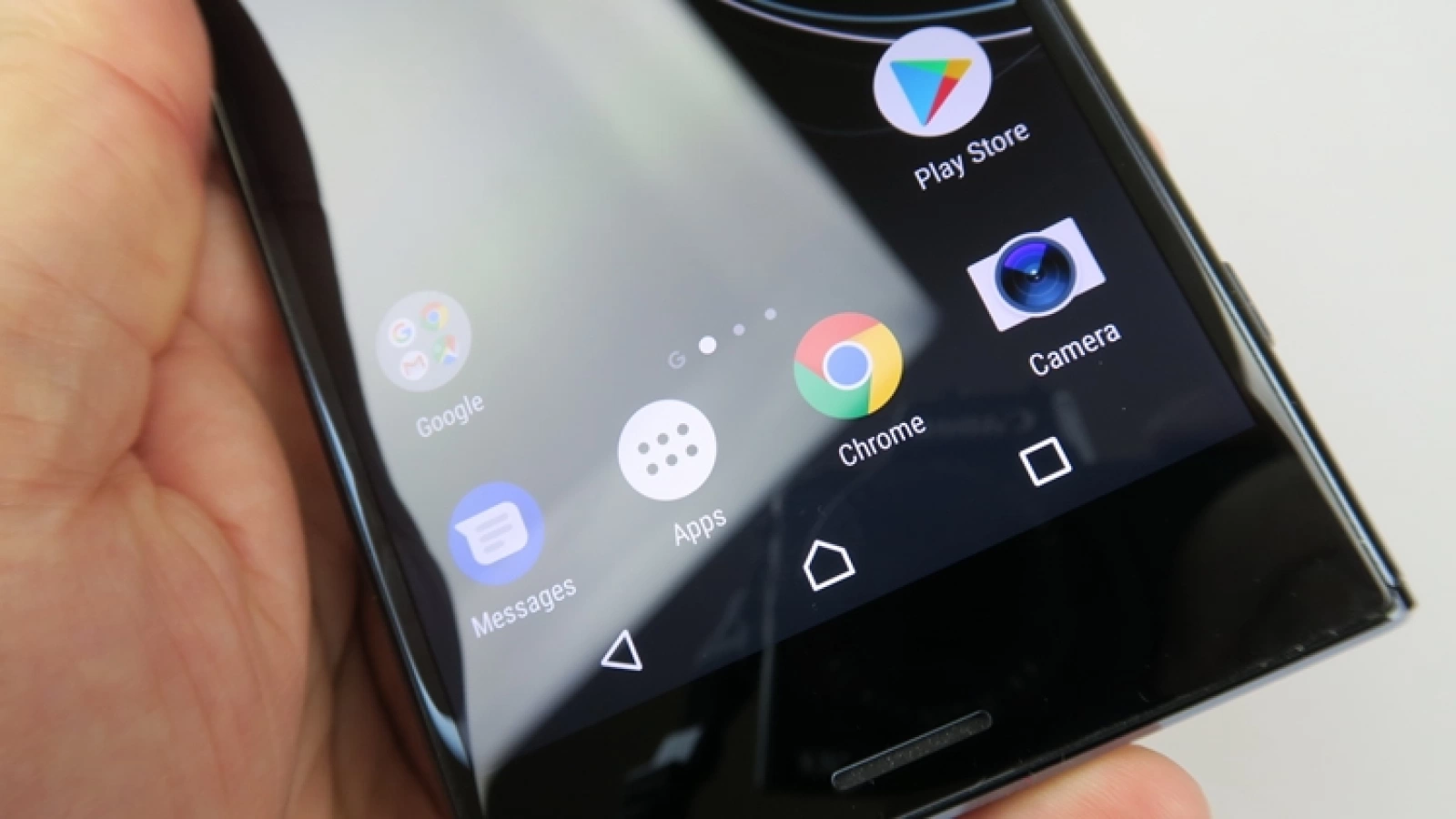 Turul Magazinelor #454: FIFA 19 la precomandă, lacăt cu scanner de amprente şi telefon 4K la preţ bun