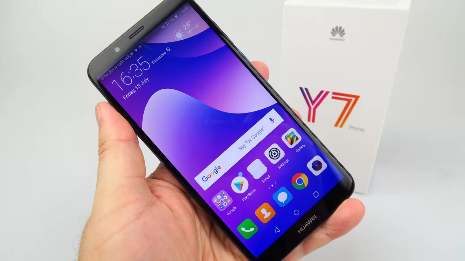 Huawei Y7 Prime (2018) Unboxing: telefon de buget cu cameră duală, recunoaştere facială, ecran FullView