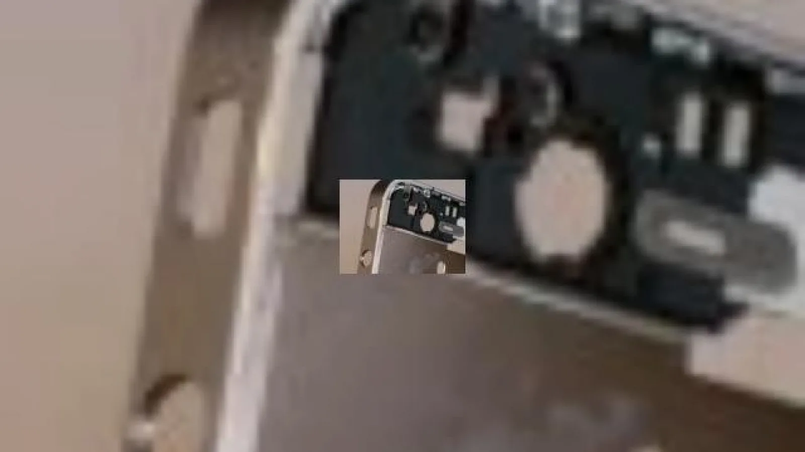 Carcasa lui iPhone 4G, designul sau intern, prezentate in fata camerei (Video)