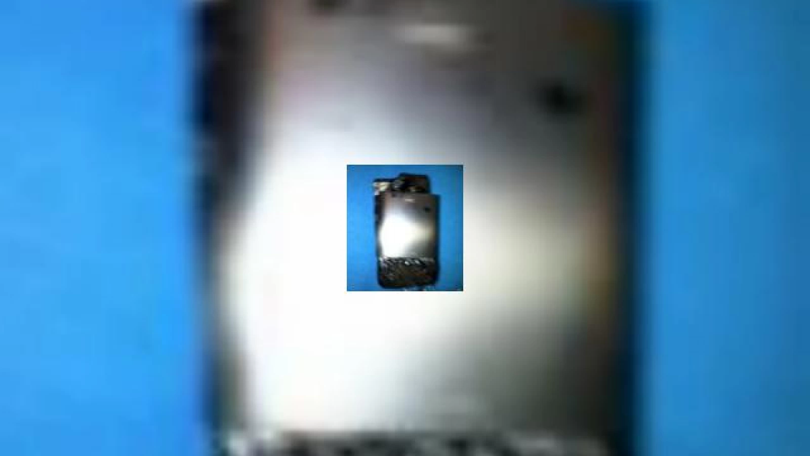 HTC HD2 are probleme cu supraincalzirea... ia foc?! (Video)