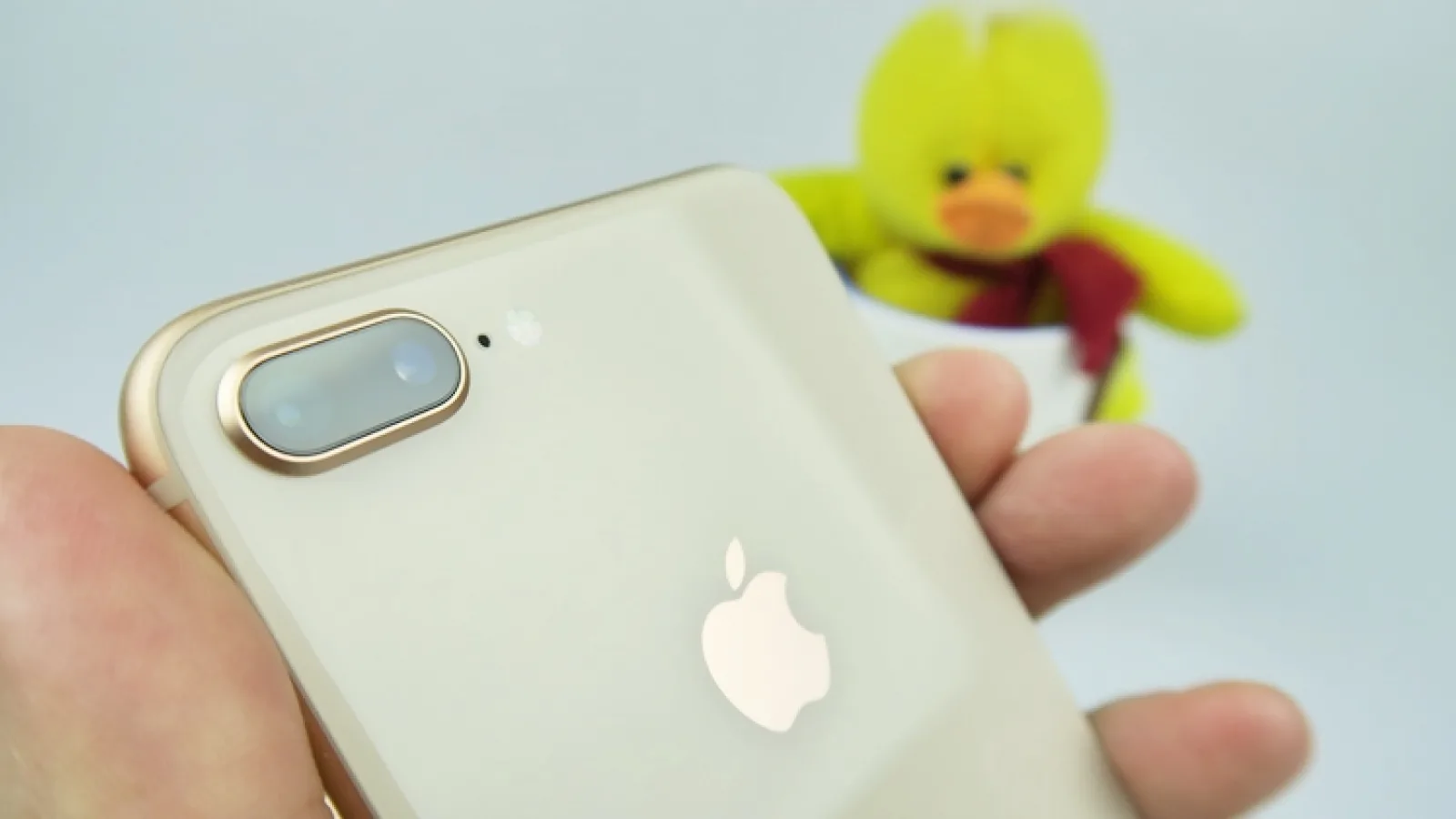 iPhone 8 Plus a fost cel mai bine vândut handset iOS în trimestrul 2 pe piața din SUA