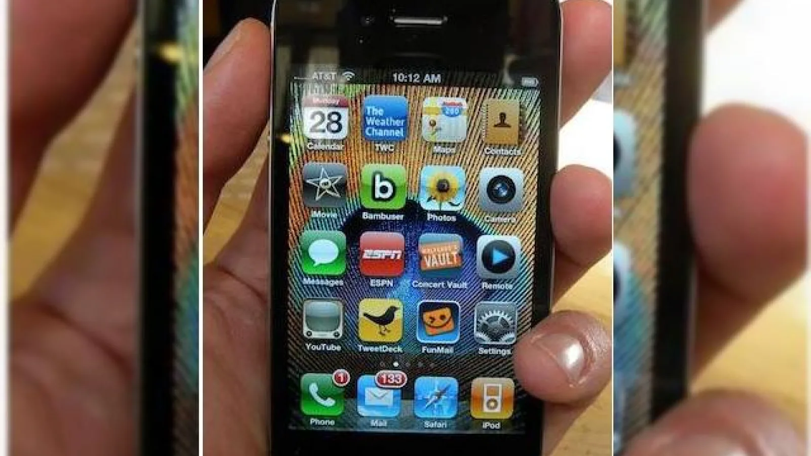 Angajatii Apple, instruiti cum sa se comporte atunci cand afla de problema cu semnalul lui iPhone 4