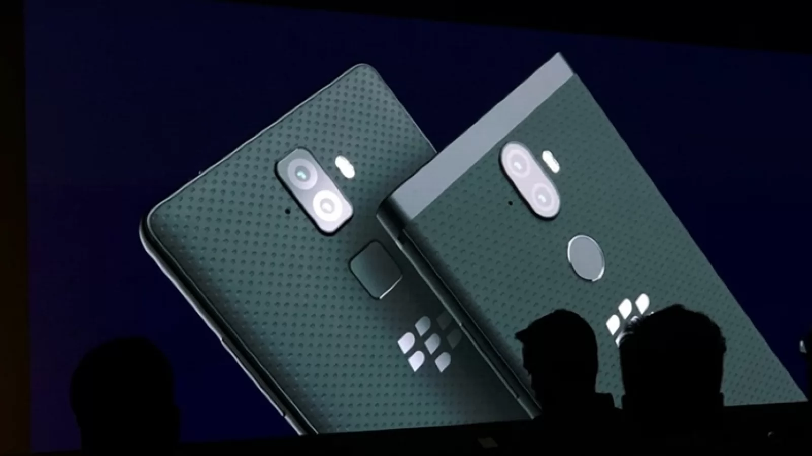BlackBerry Evolve și Evolve X debutează oficial! Telefoane mid-range cu ecran de 6 inch și baterie de 4000 mAh