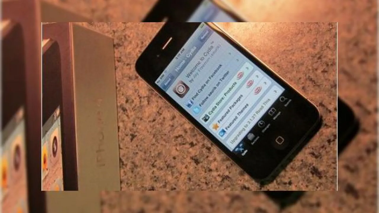 iPhone 4 trece prin procesul de jailbreak, deocamdata hackul nu este disponibil