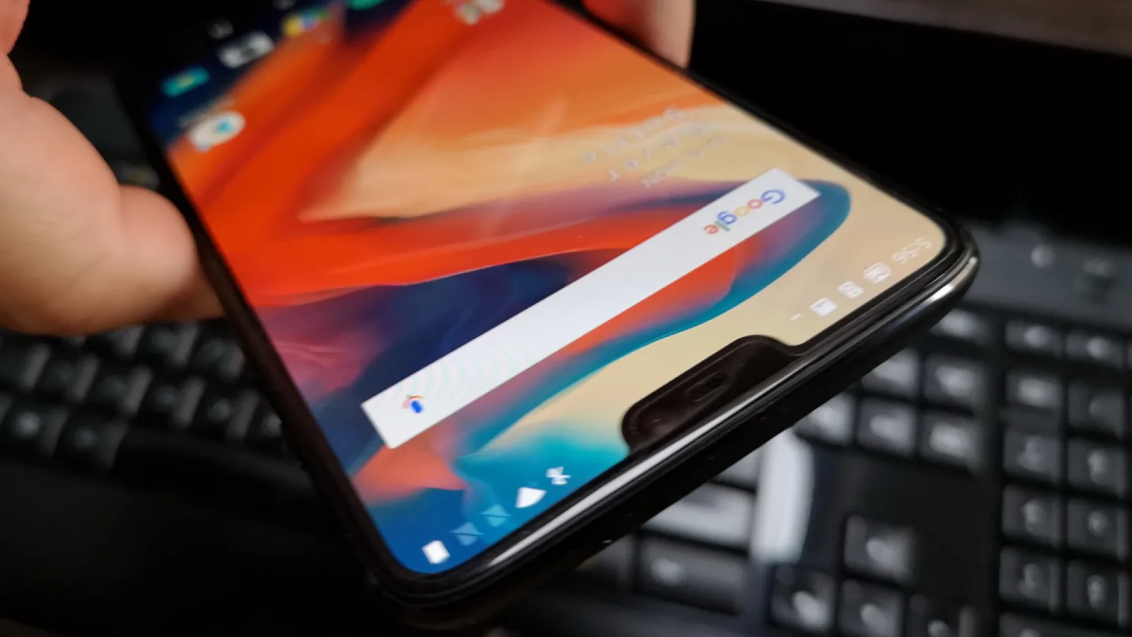 OnePlus 6: Conectivitate cu de toate pentru toţi, viteze mari