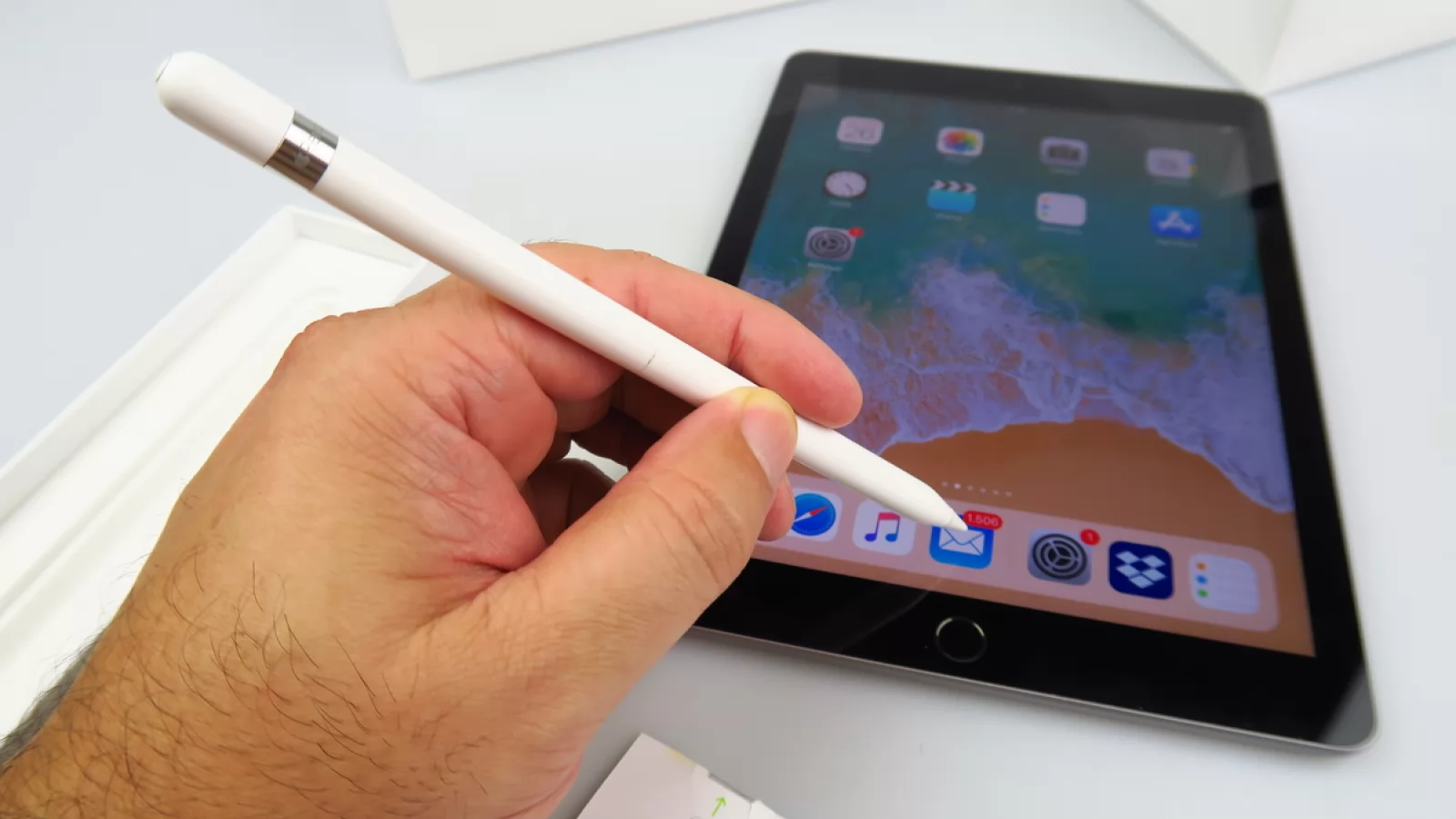 Apple iPad 9.7 (2018) Review