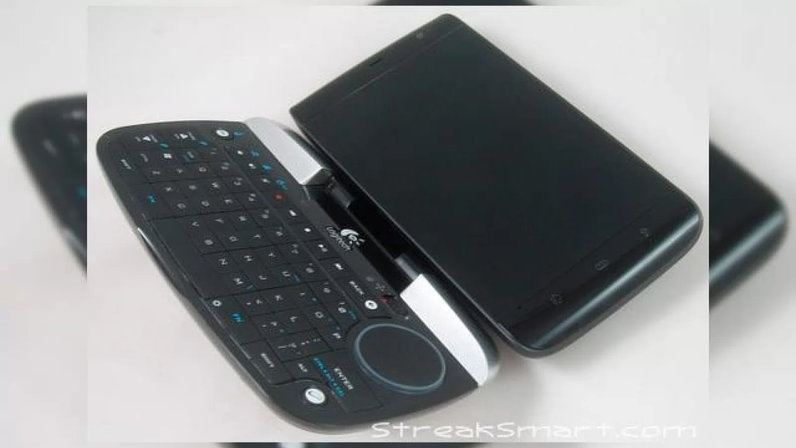 Dell Streak primeste o tastatura Bluetooth Logitech (diNovo Mini), surprins in actiune (Video)