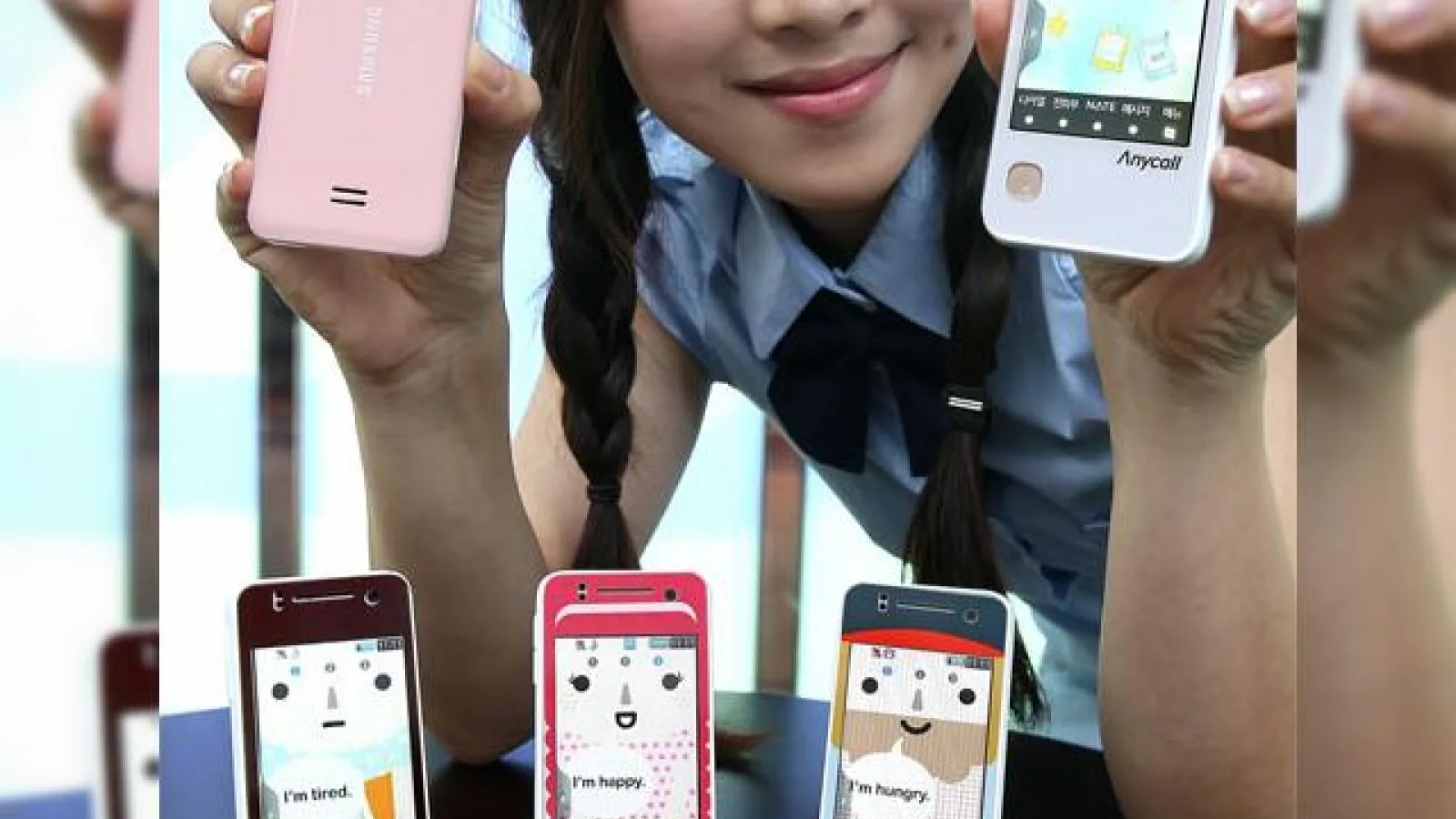 Samsung anunta telefonul Nori (SHW-A220), dotat cu ecran touch si foarte customizabil