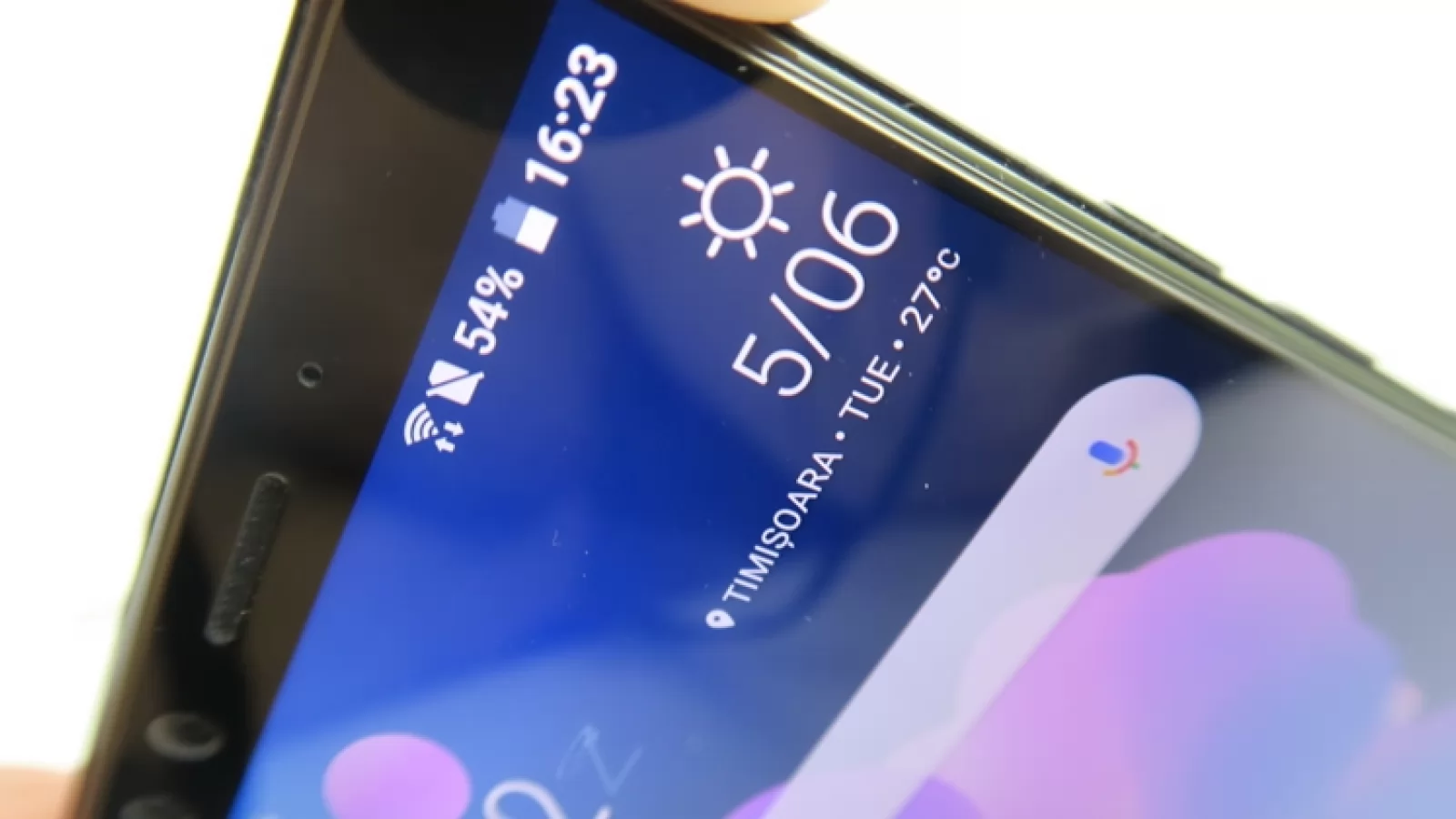 Update-ul pentru HTC U12+ ce vine să îmbunătățească butoanele senzitive ajunge acum și în Hong Kong; Așteptat și în Europa curând