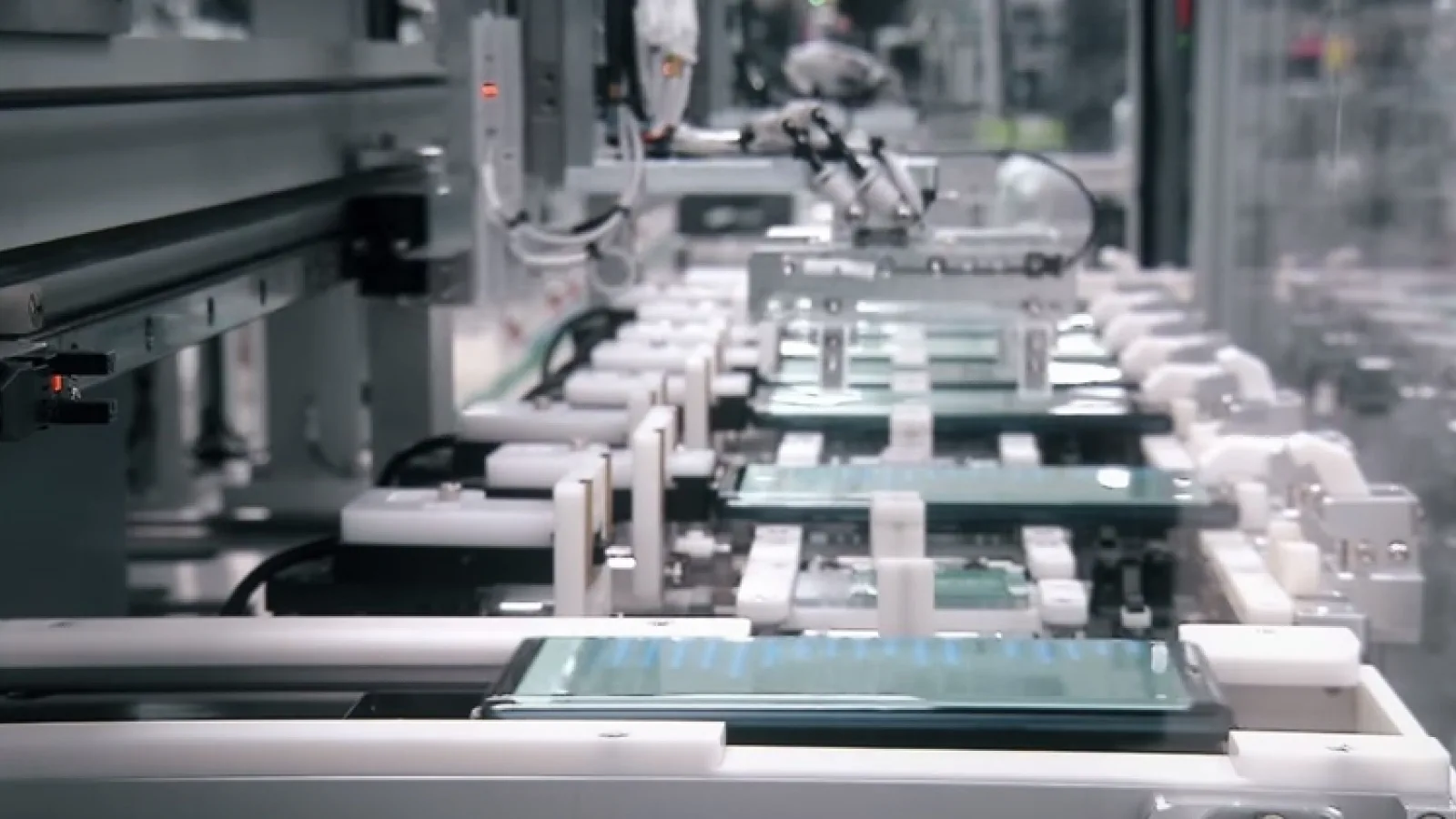 How it's made: Samsung prezintă un tur rapid al fabricii care produce Galaxy Note 9 (Video)
