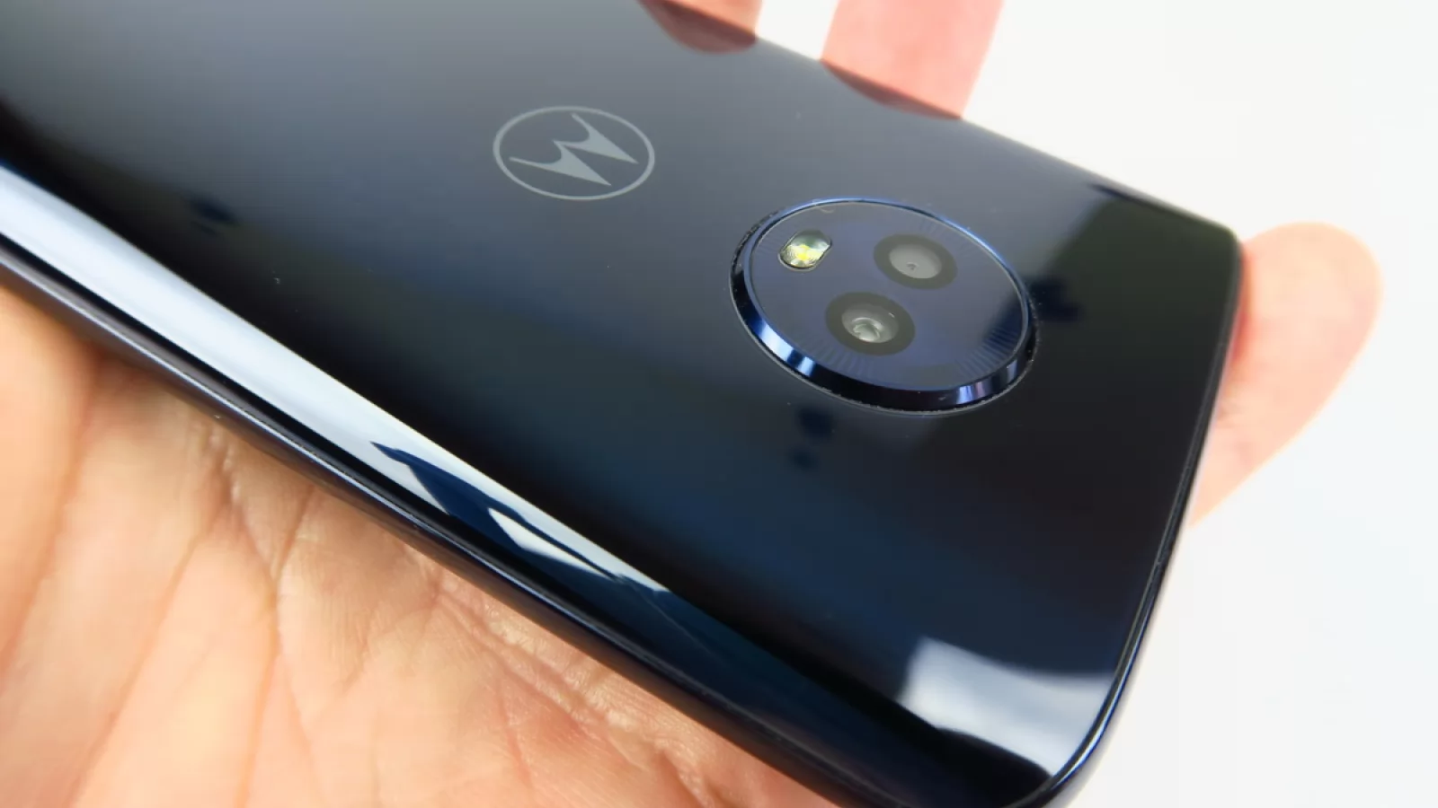 Motorola Moto G6 Review