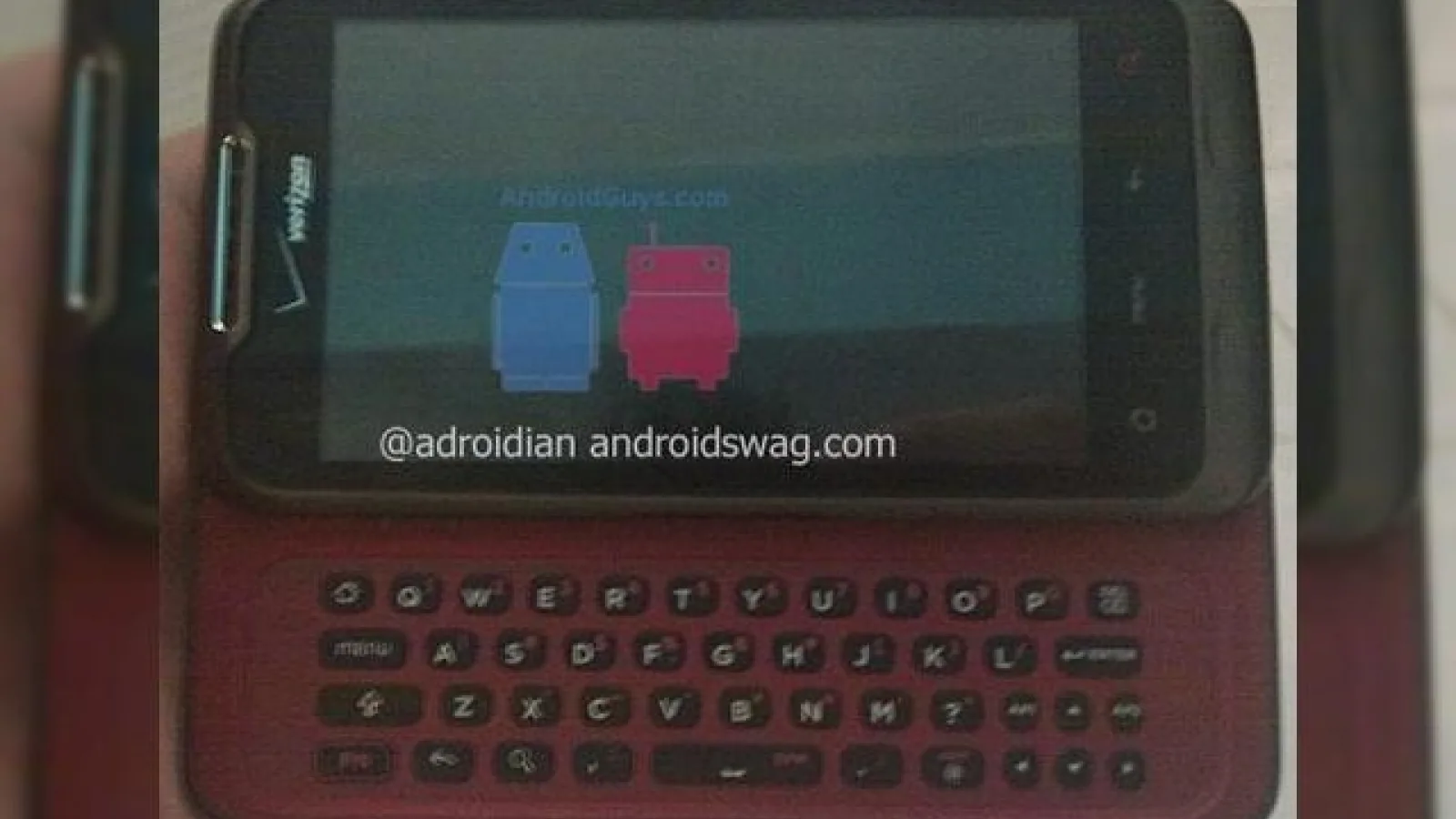 Imagini in premiera cu un prototip de smartphone HTC Android cu procesor de 1.2 GHz