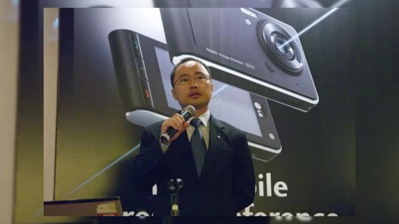 10 smartphone-uri noi de la LG si un tablet Android al companiei, lansate pana in 2011?