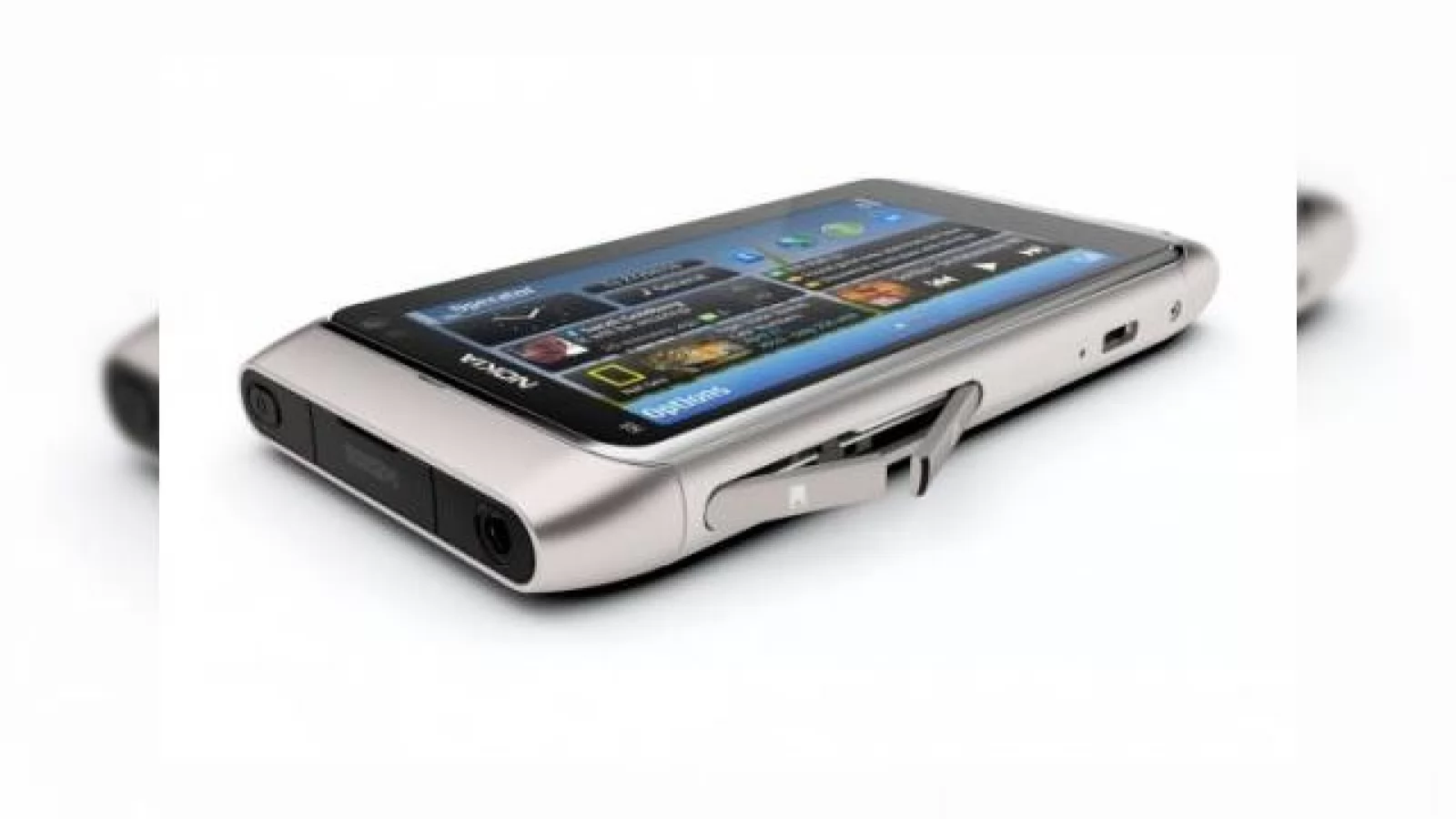 Sa ne delectam cu Nokia N8 - noi imagini oficiale!