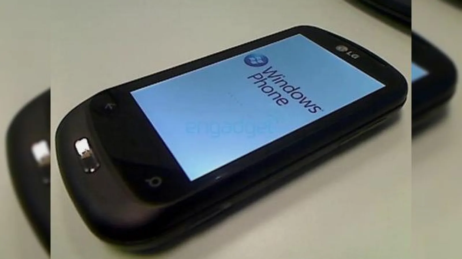 Telefonul Windows Phone 7 LG C900, va fi lansat sub numele de "Pacific"