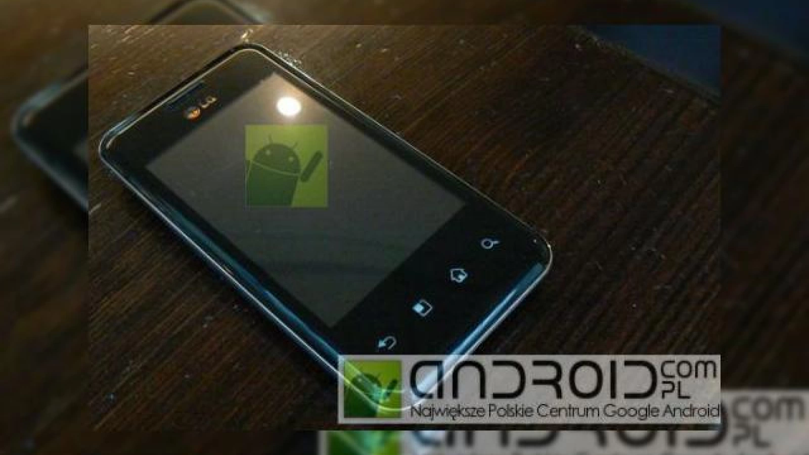 Imagini in premiera cu un nou telefon LG cu Android 2.2 la bord - Optimus Chic E720
