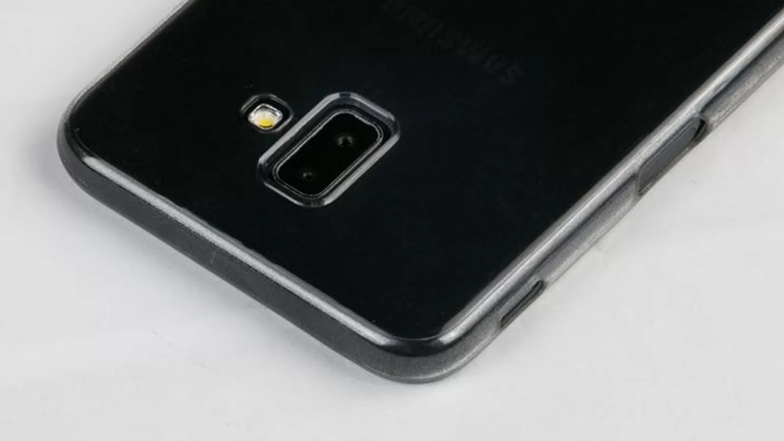 Samsung Galaxy J6 Prime chiar are scanner de amprente lateral; Iată fotografii cu macheta sa