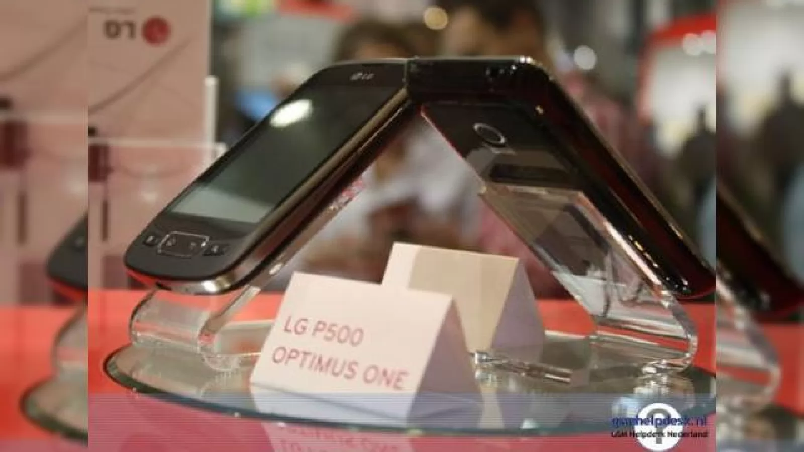 LG Optimus One si Optimus Chic ni se dezvaluie: imagini hands on si specificatii
