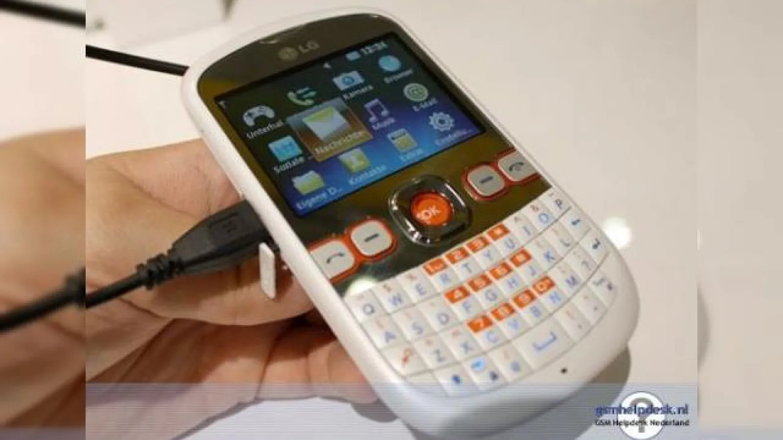 Taste de jucarie: LG C300 Town, invizibil la IFA 2010?