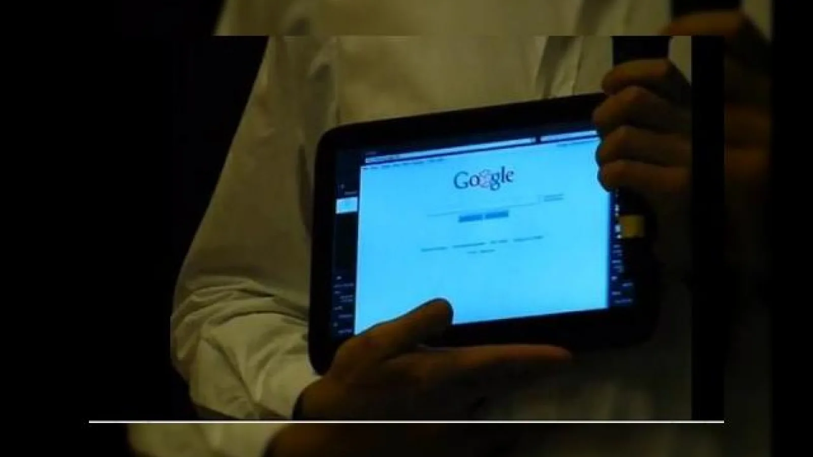 Platforma mobila MeeGo de la Nokia si Intel isi croieste drum pe tabletul WeTab (Video)