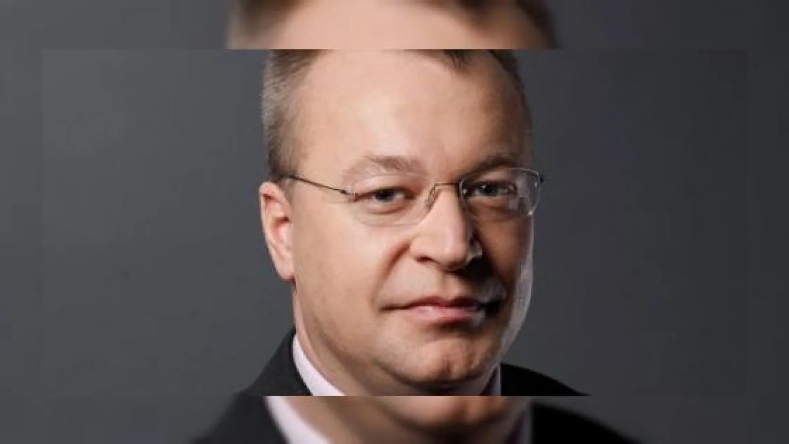 Pestele de la cap se... Nokia angajeaza un nou manager, pe cand si un guru?