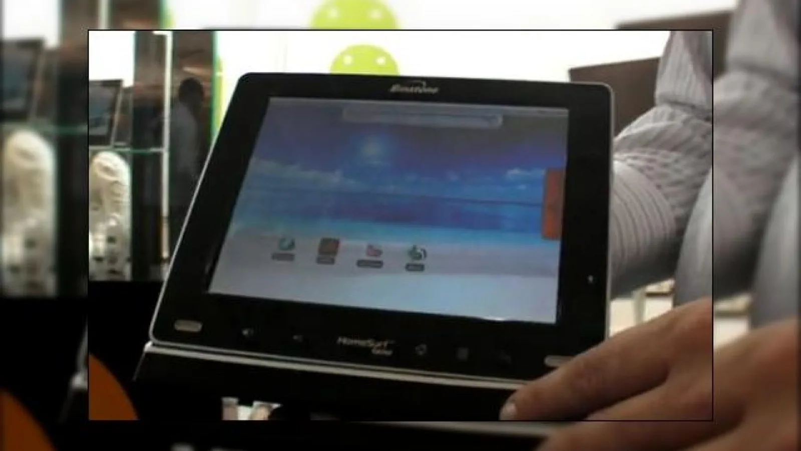 Motorola are un tablet gata de lansare! Terminalul cu ecran de 8 inchi, descoperit la IFA sub alt brand (Video)