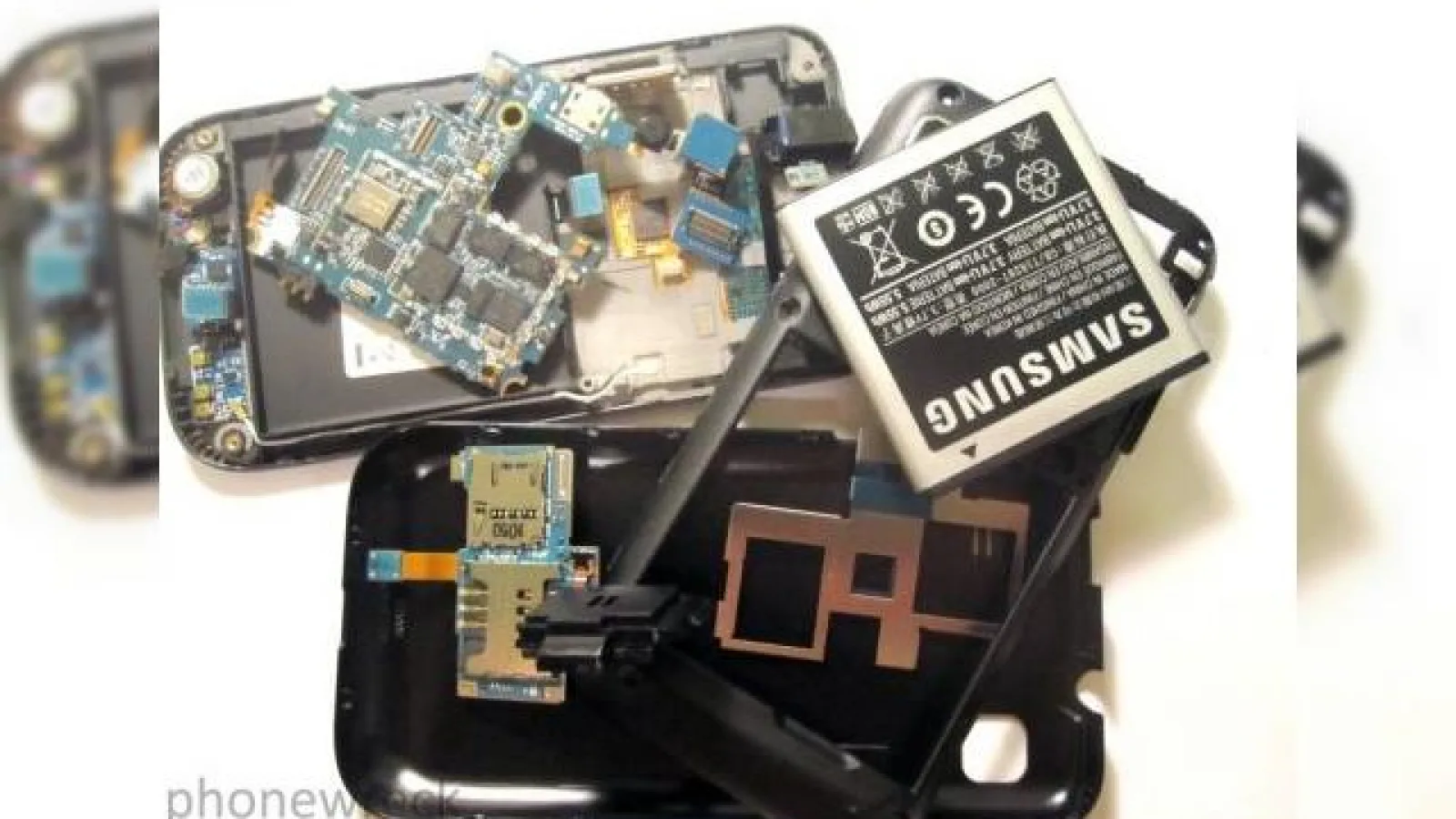 Disectia unui hit: Samsung Galaxy S ne prezinta interiorul sau in imagini
