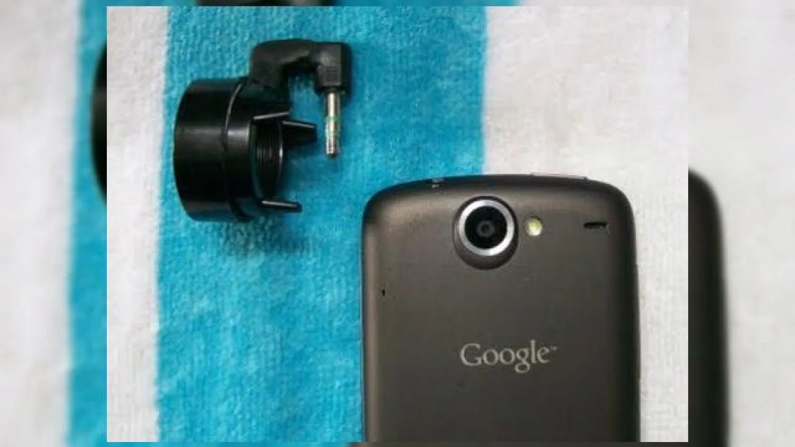 Inca un smartphone in lupta HDR/DSLR/"photophone": Nexus One
