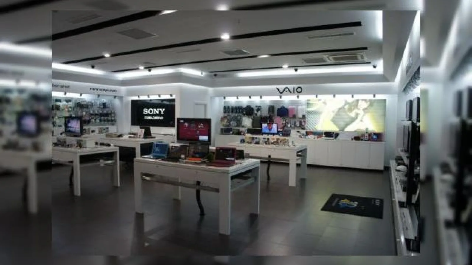 Un nou pol de tehnologie Sony: noul magazin Sony Center din Bucuresti, in Unirea Shopping Center