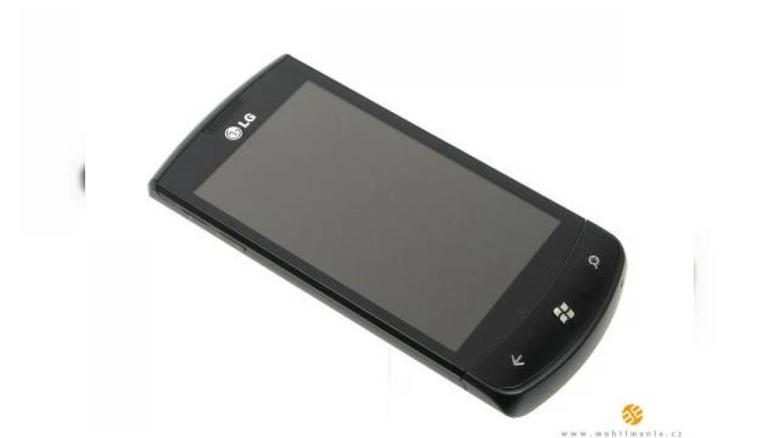 Prima recenzie de telefon Windows Phone 7? LG E900 sub lupa cehilor!