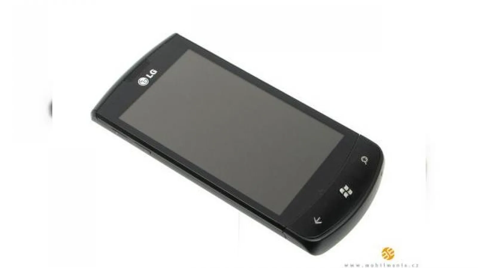 Prima recenzie de telefon Windows Phone 7? LG E900 sub lupa cehilor!