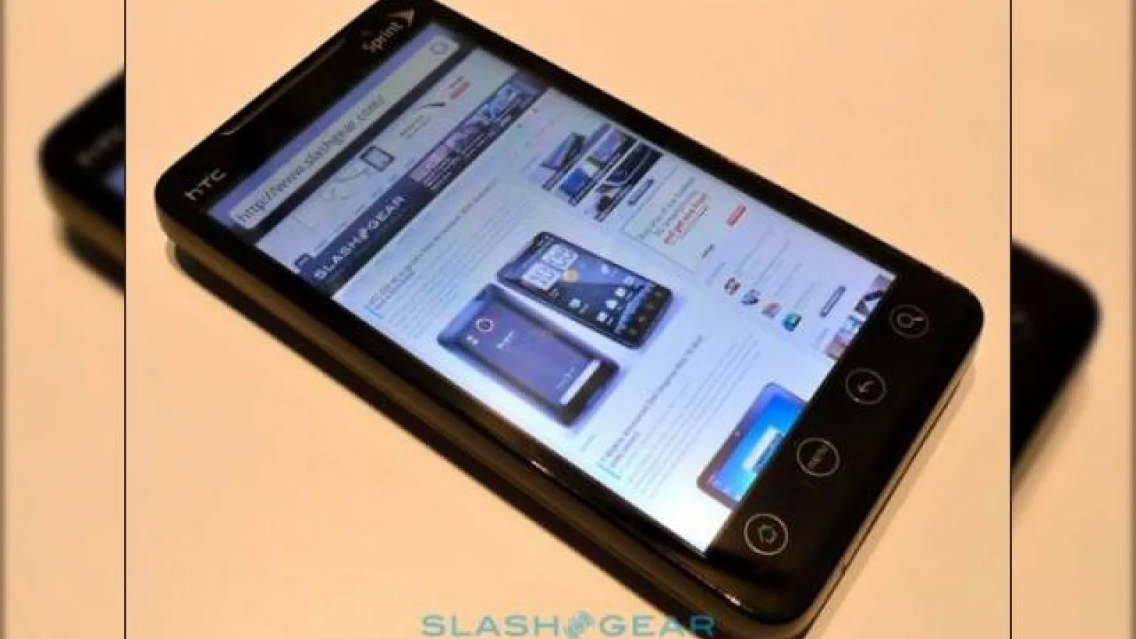 Smartphone 4G LTE de la HTC de abia in 2011