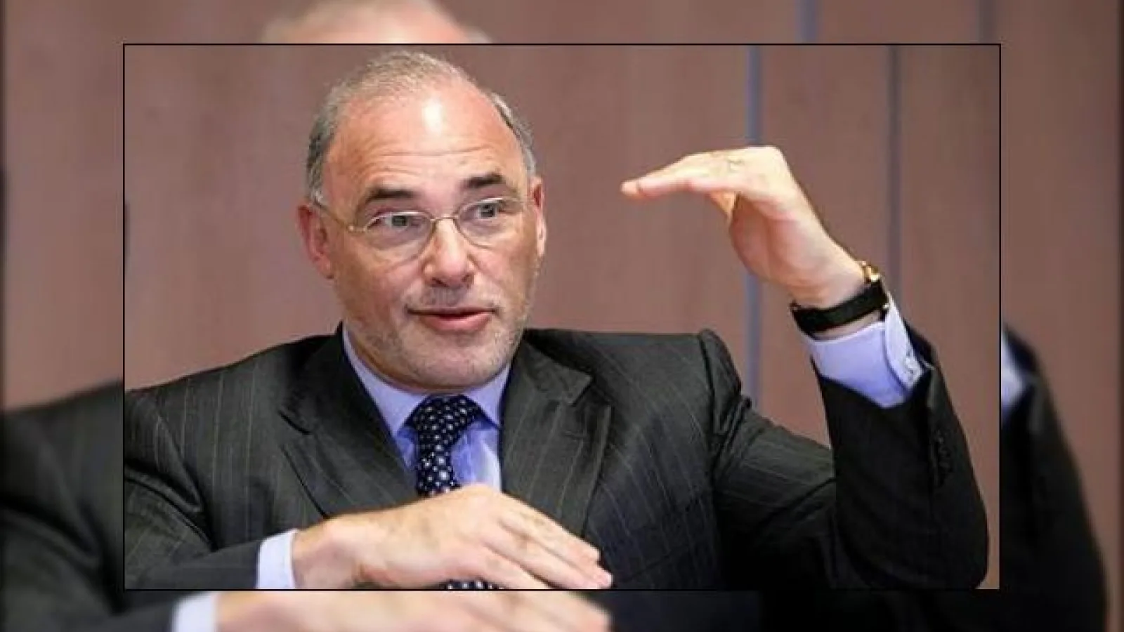 CEO-ul "Farmacist" HP criticat dur de Oracle; Se prefigureaza un nou duel al companiilor mari?