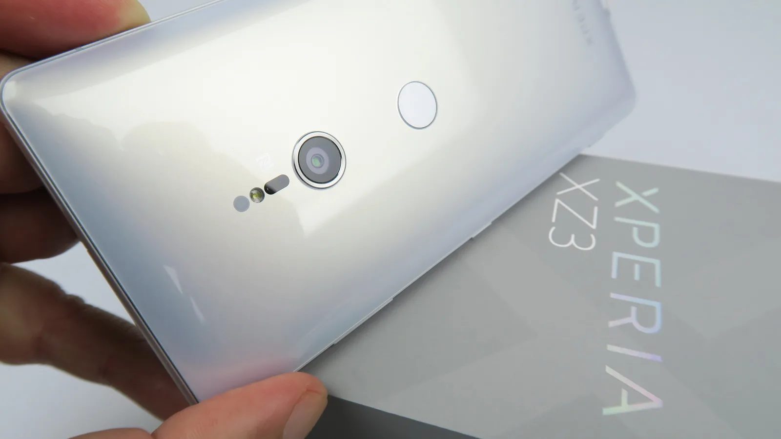 Sony Xperia XZ3: Cameră cu stabilizare excelentă, selfie bun dar inconstant