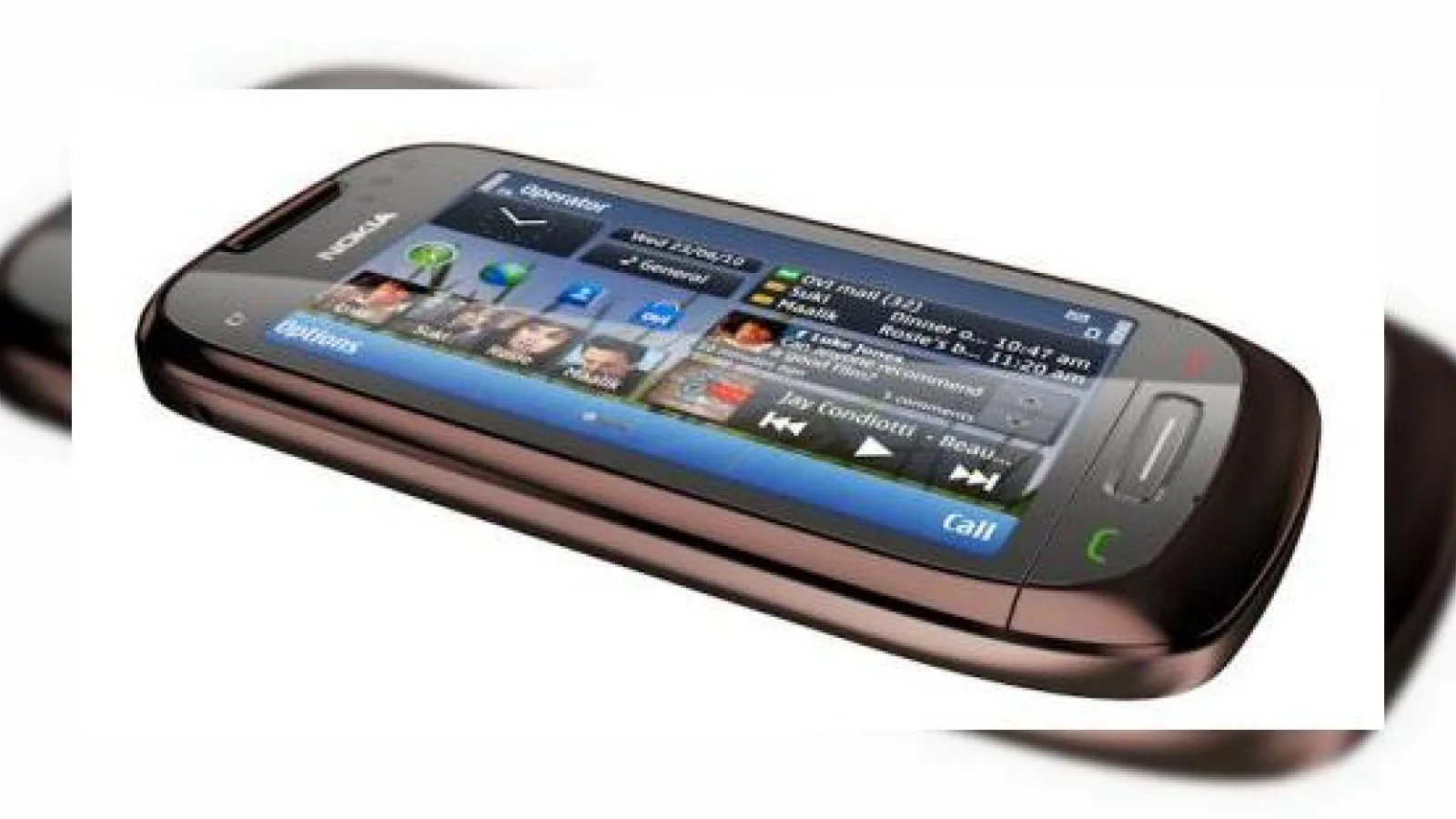 Nokia C7 livrat chiar acum clientilor care l-au comandat