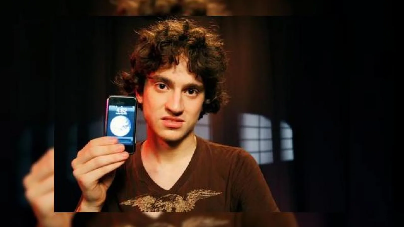 Primul hacker iPhone, subiect de film? Geohot - The Movie (Video)