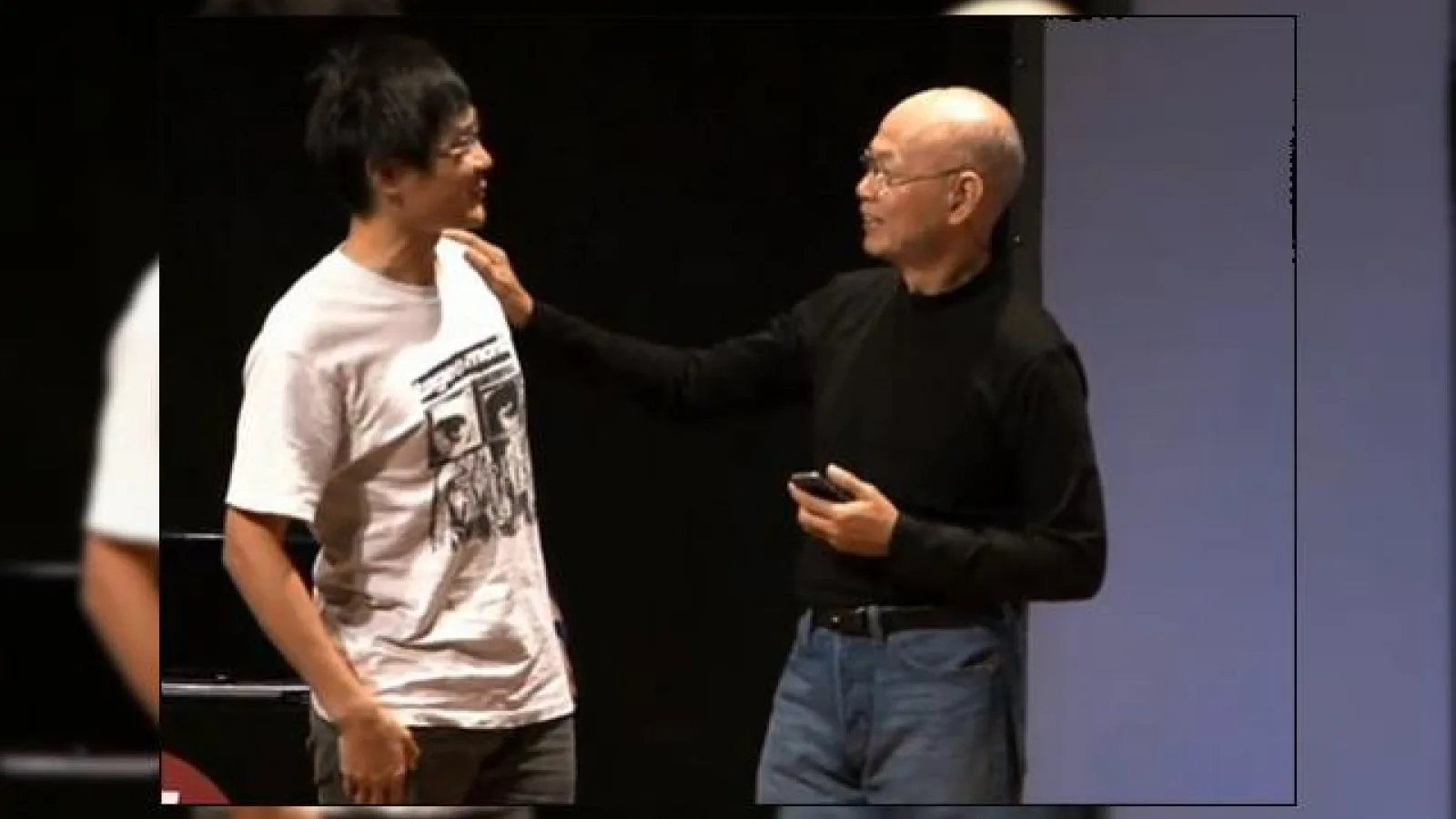 Steve Jobs, clonat in China?! (Video)