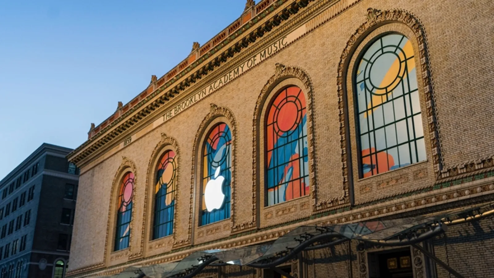 Iată cum poți urmări lansarea noilor tablete iPad Pro în direct, astăzi de la ora 16:00 (ora României)