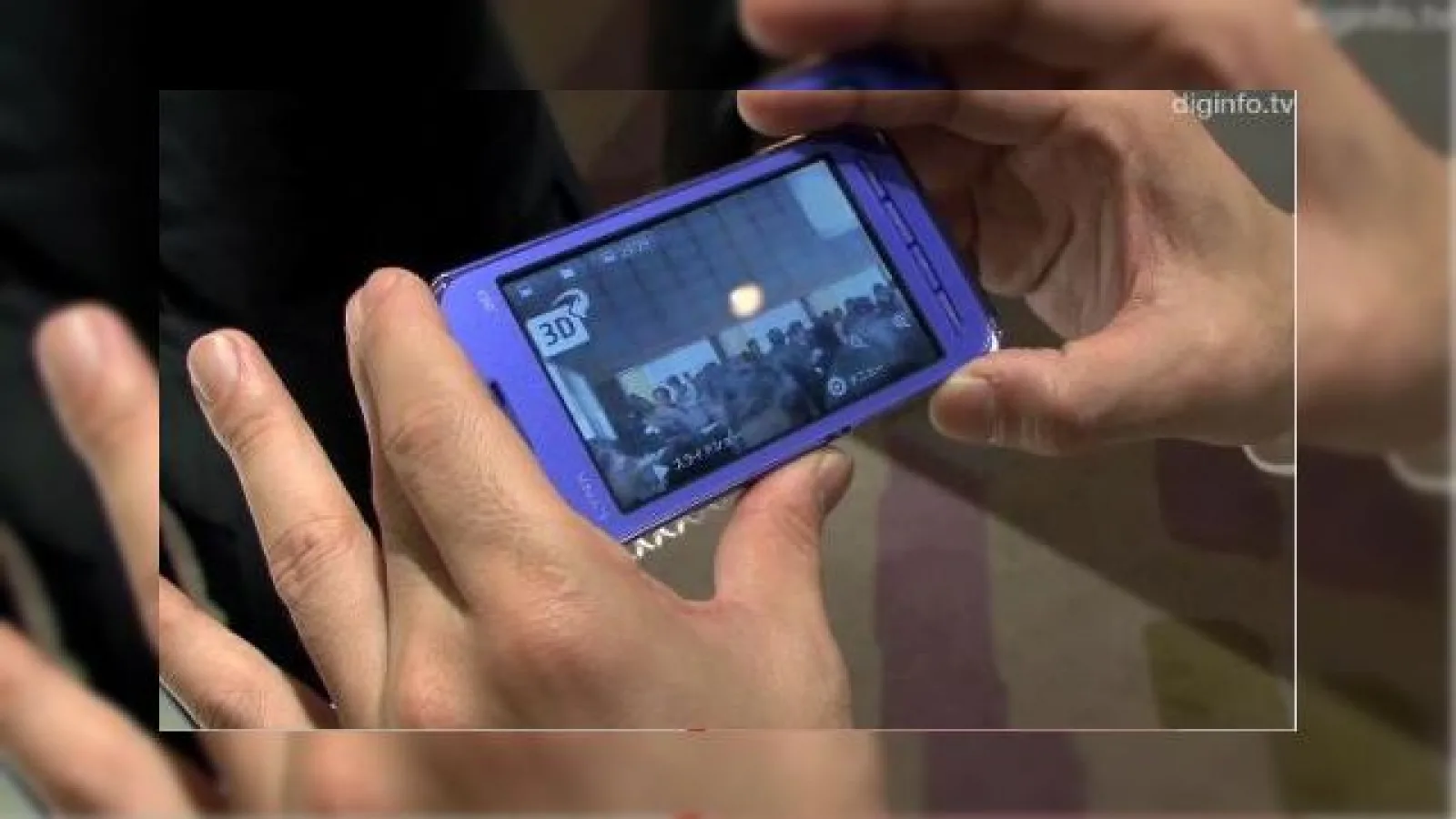 Telefonul Sharp cu ecran 3D, acum În acțiune (Video)