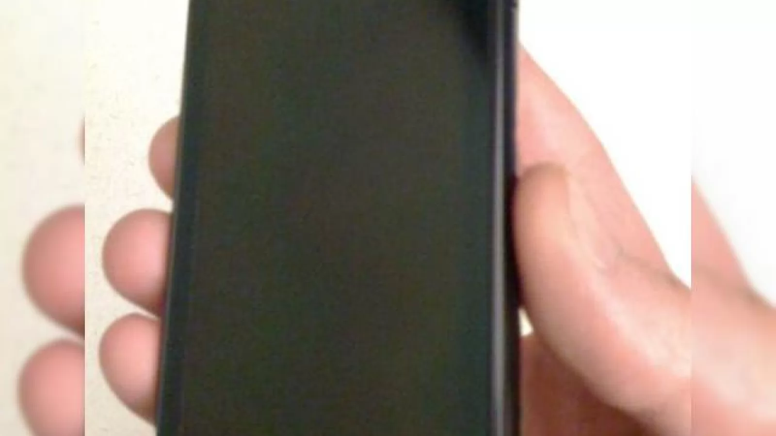 Smartphone-ul dual-core Motorola Olympus, acum Într-o serie de imagini postate pe web
