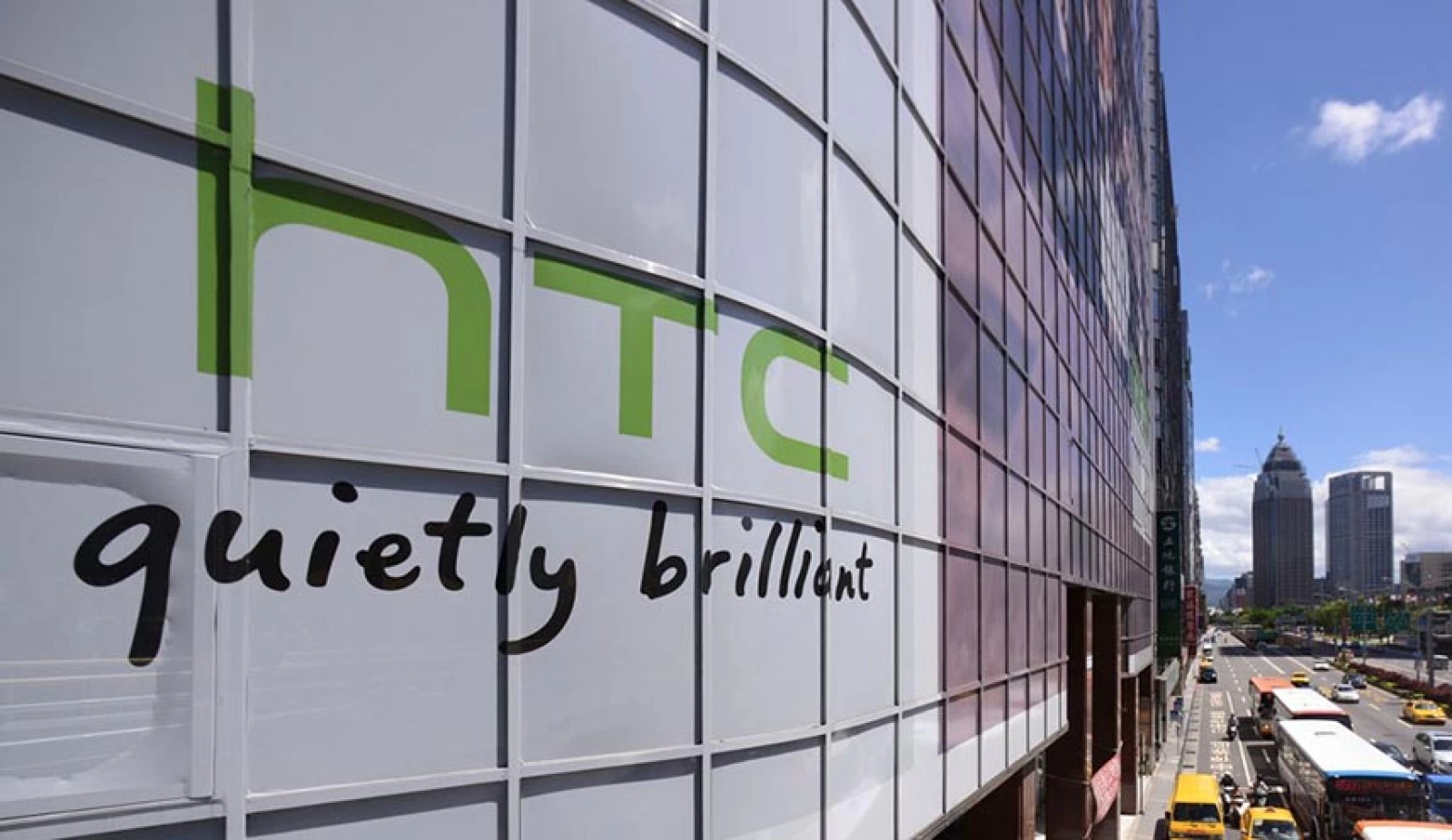 Nu avem HTC U13 în 2019, ci "altceva", complet diferit