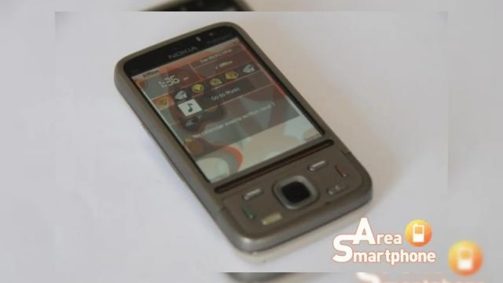Nokia N00, descoperit pe eBay sub formă de prototip; Design dezamăgitor!