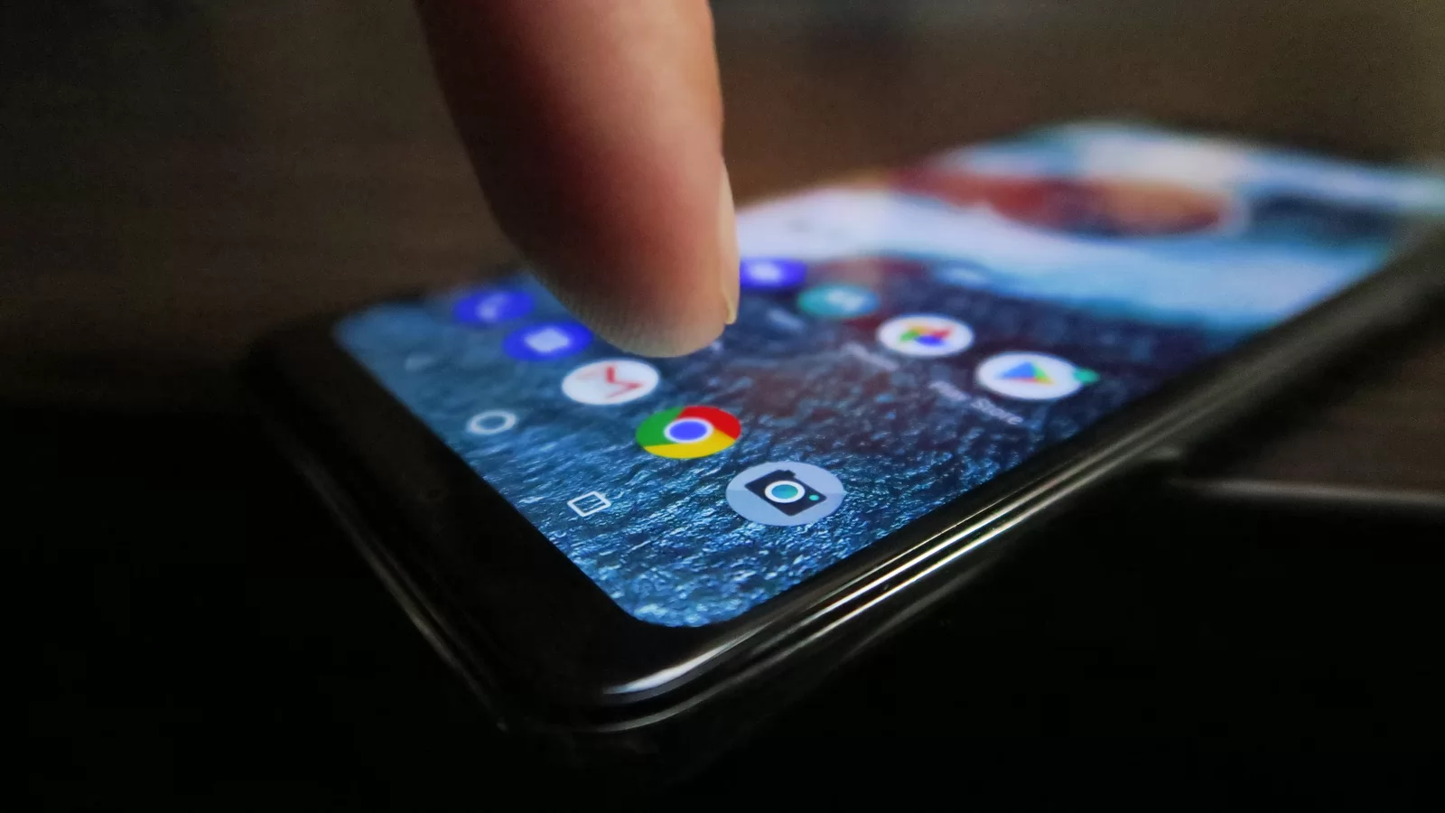 Motorola One: Benchmark-uri peste Lite-urile de la Huawei, cele de anul trecut dar și P20