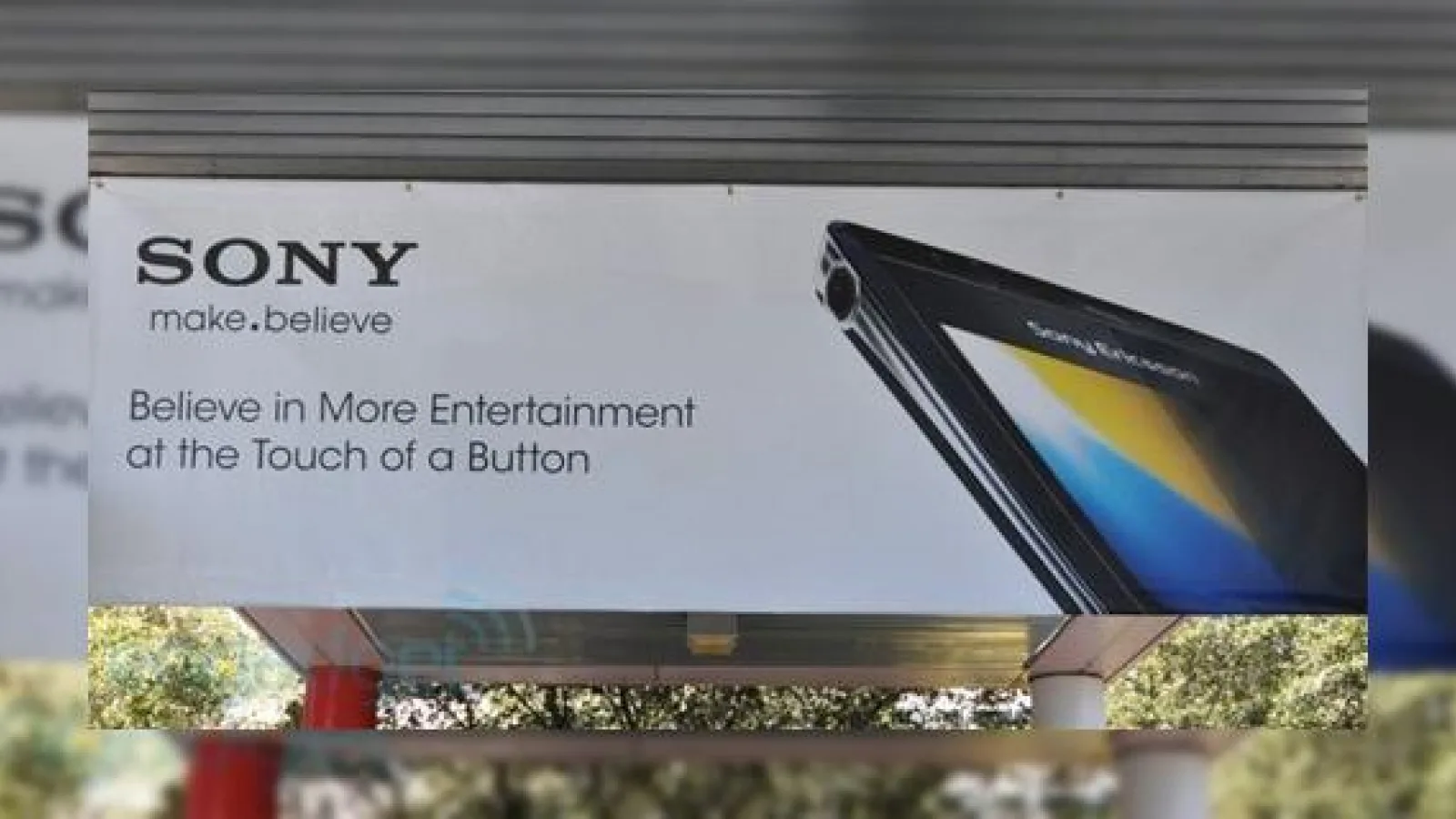 Telefon Android 2.3 de la Sony Ericsson? XPERIA X12 aka Anzu gata de CES 2011